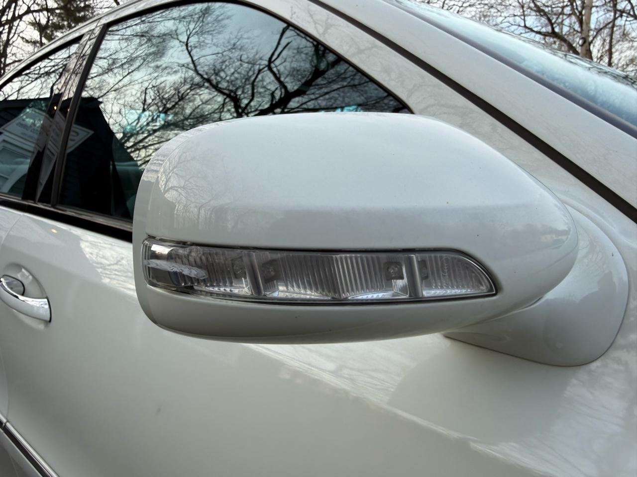 Mercedes-Benz E-Class E350 4MATIC Sedan 2009