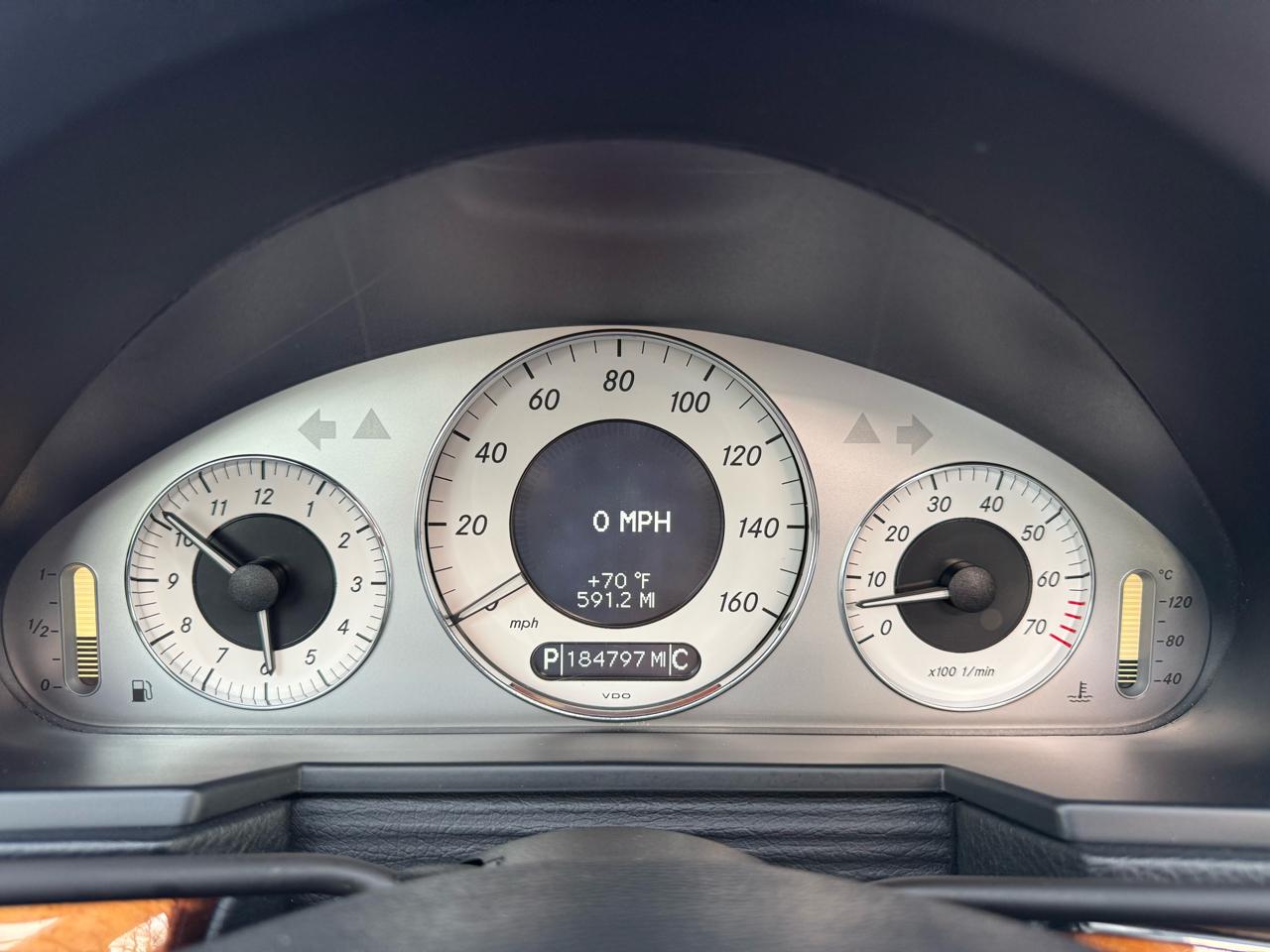 Mercedes-Benz E-Class E350 4MATIC Sedan 2009