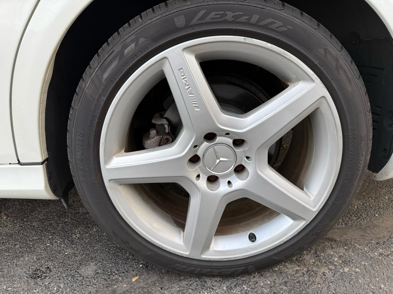 Mercedes-Benz E-Class E350 4MATIC Sedan 2009