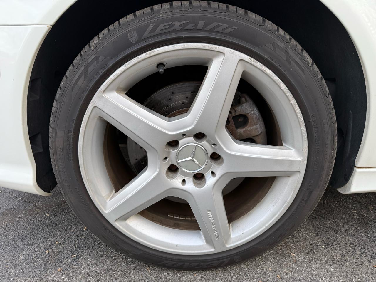 Mercedes-Benz E-Class E350 4MATIC Sedan 2009