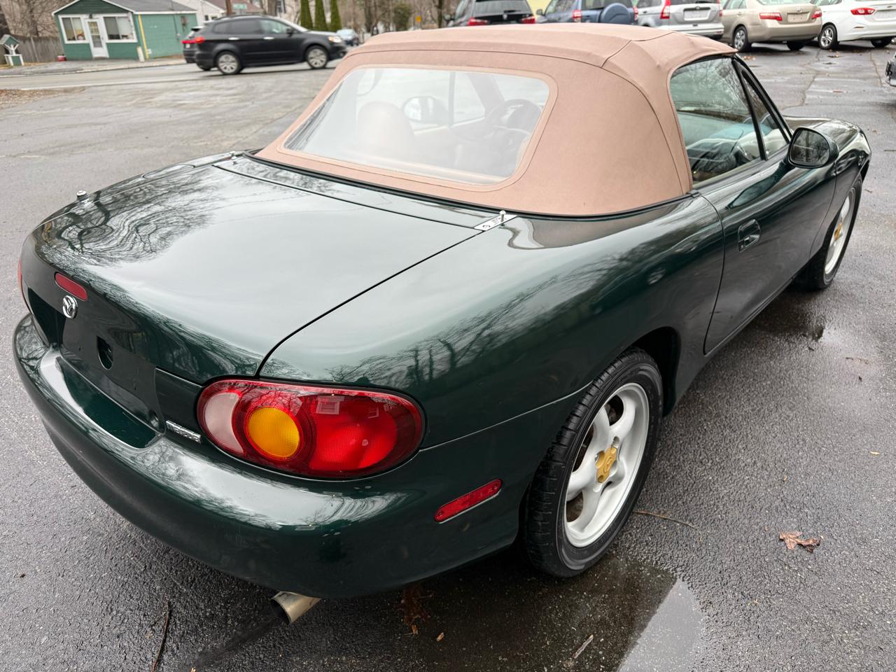 Mazda MX-5 Miata 2D Convertible 1999