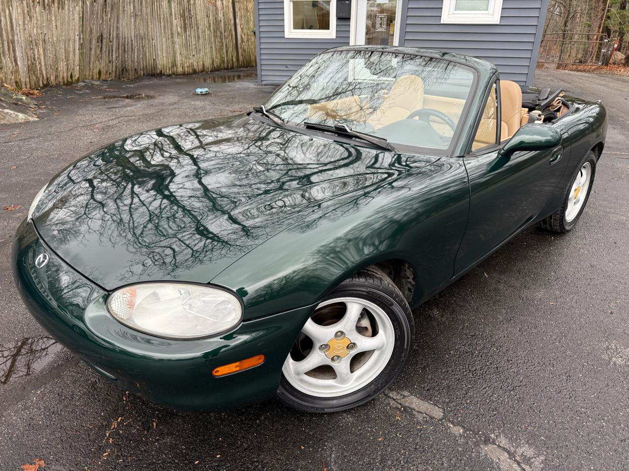 Mazda MX-5 Miata 2D Convertible 1999