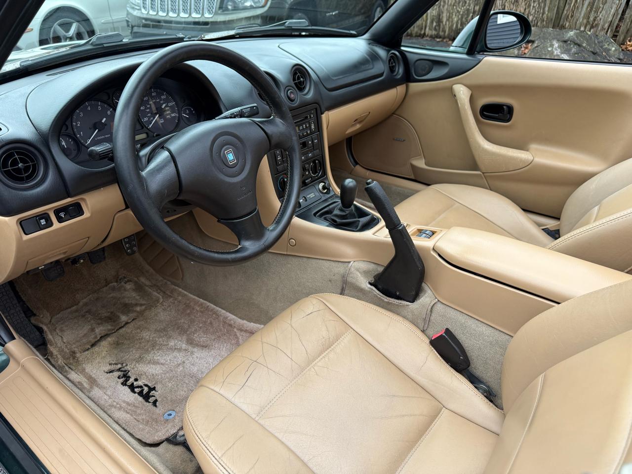 Mazda MX-5 Miata 2D Convertible 1999