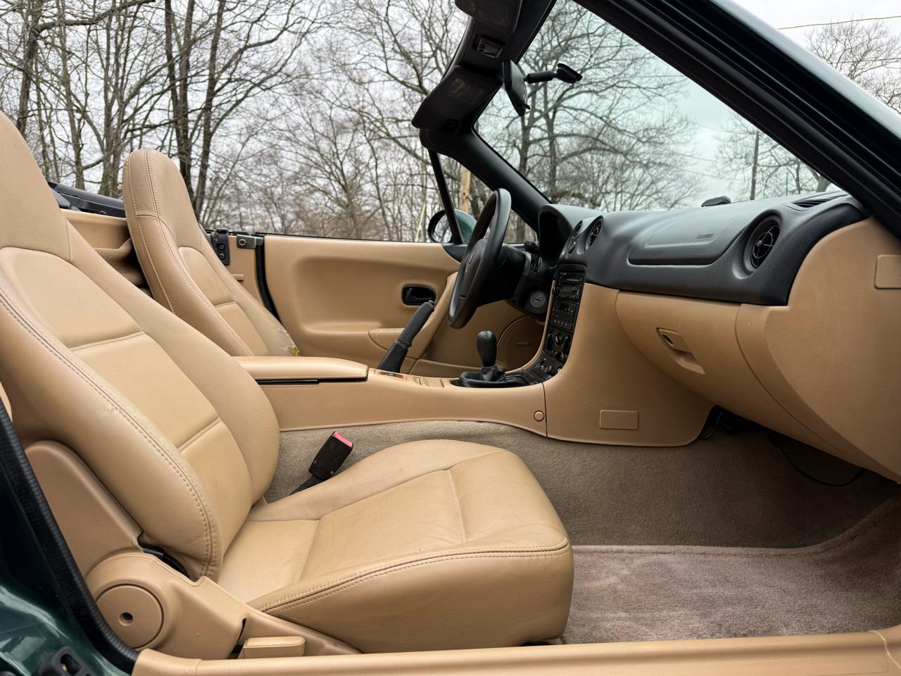 Mazda MX-5 Miata 2D Convertible 1999