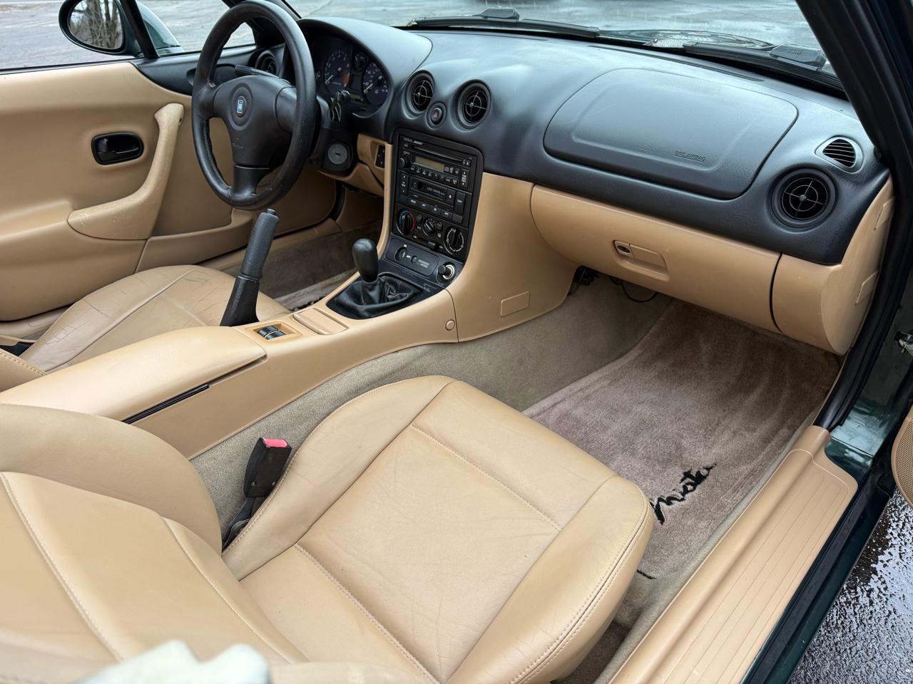 Mazda MX-5 Miata 2D Convertible 1999