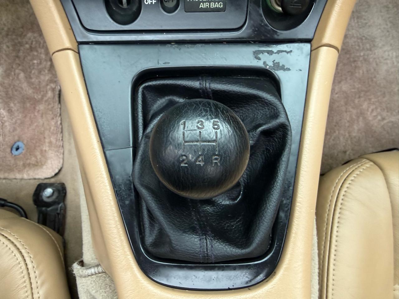 Mazda MX-5 Miata 2D Convertible 1999