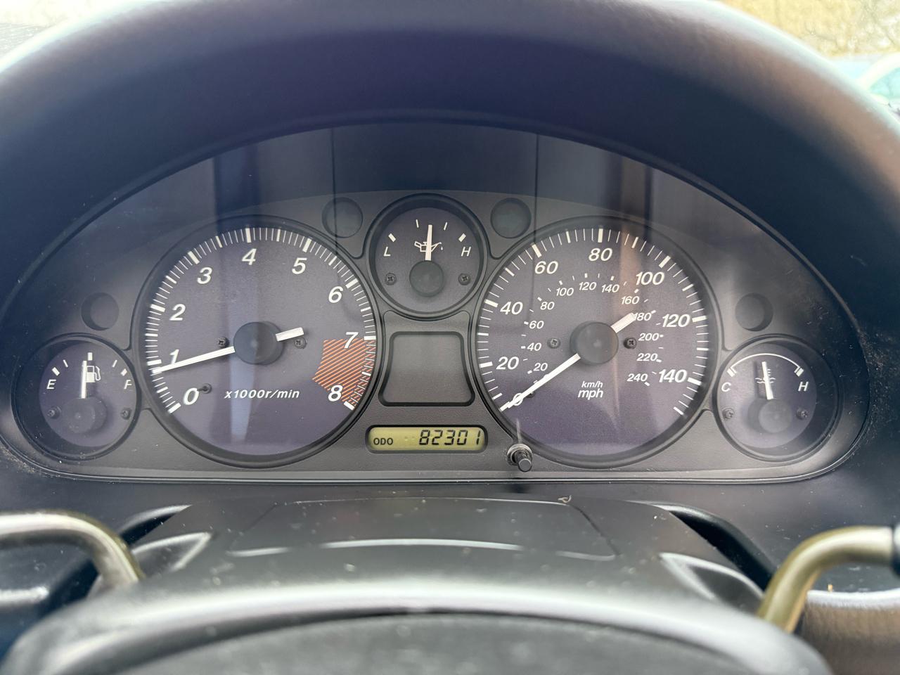 Mazda MX-5 Miata 2D Convertible 1999