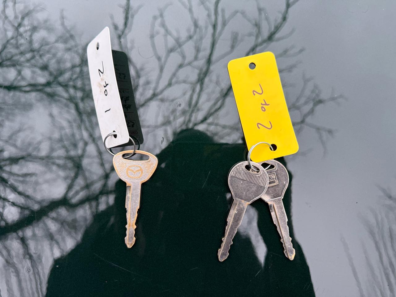 Mazda MX-5 Miata 2D Convertible 1999