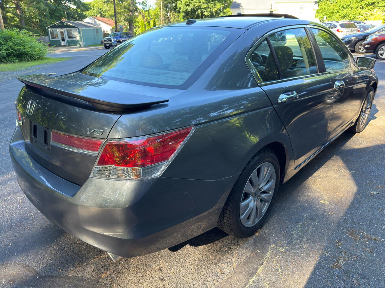 Honda Accord EX-L V-6 Sedan AT 2011