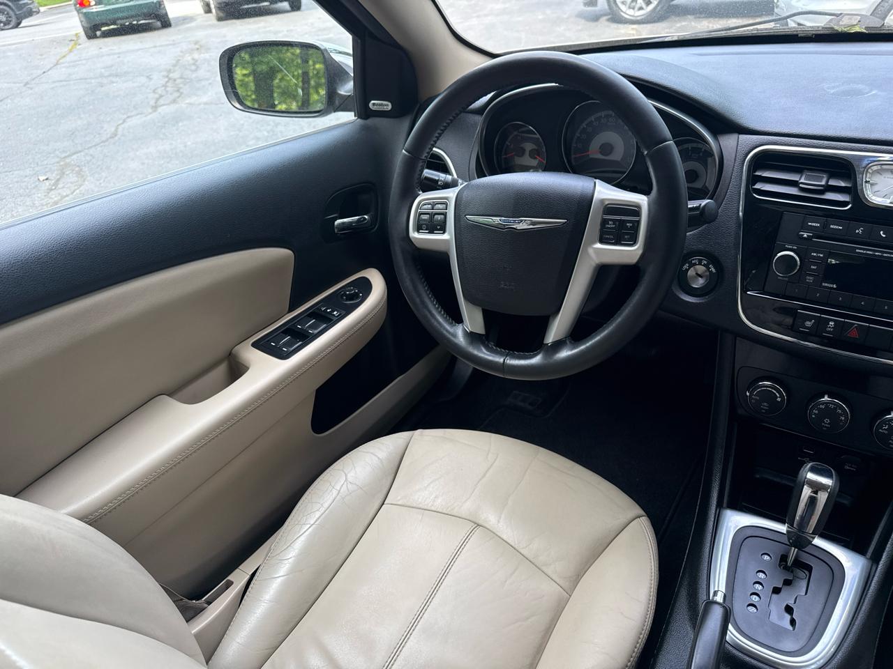 Chrysler 200 Limited 2013