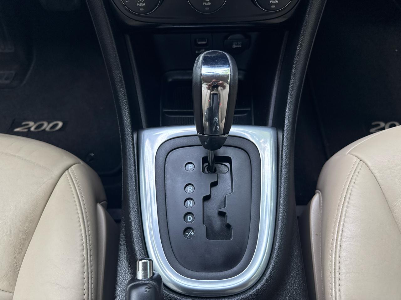 Chrysler 200 Limited 2013