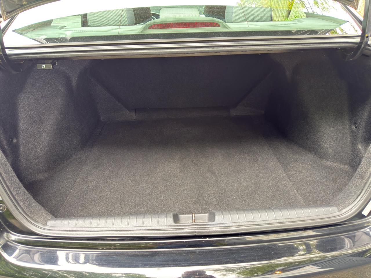 Honda Civic LX Sedan 5-Speed MT 2010