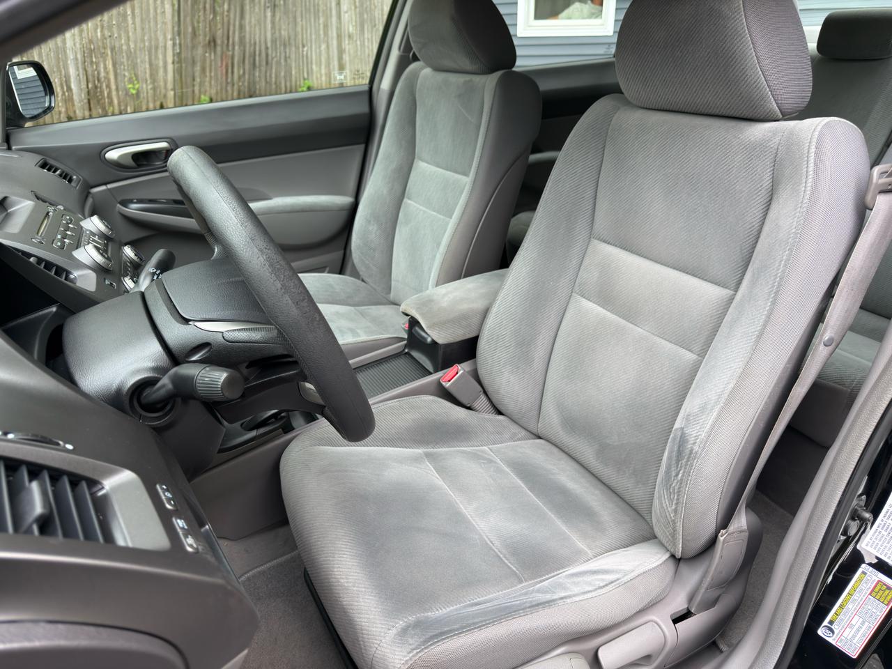 Honda Civic LX Sedan 5-Speed MT 2010