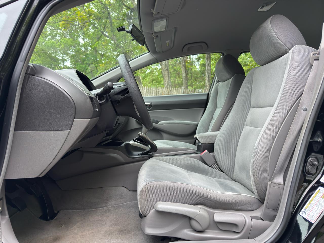 Honda Civic LX Sedan 5-Speed MT 2010