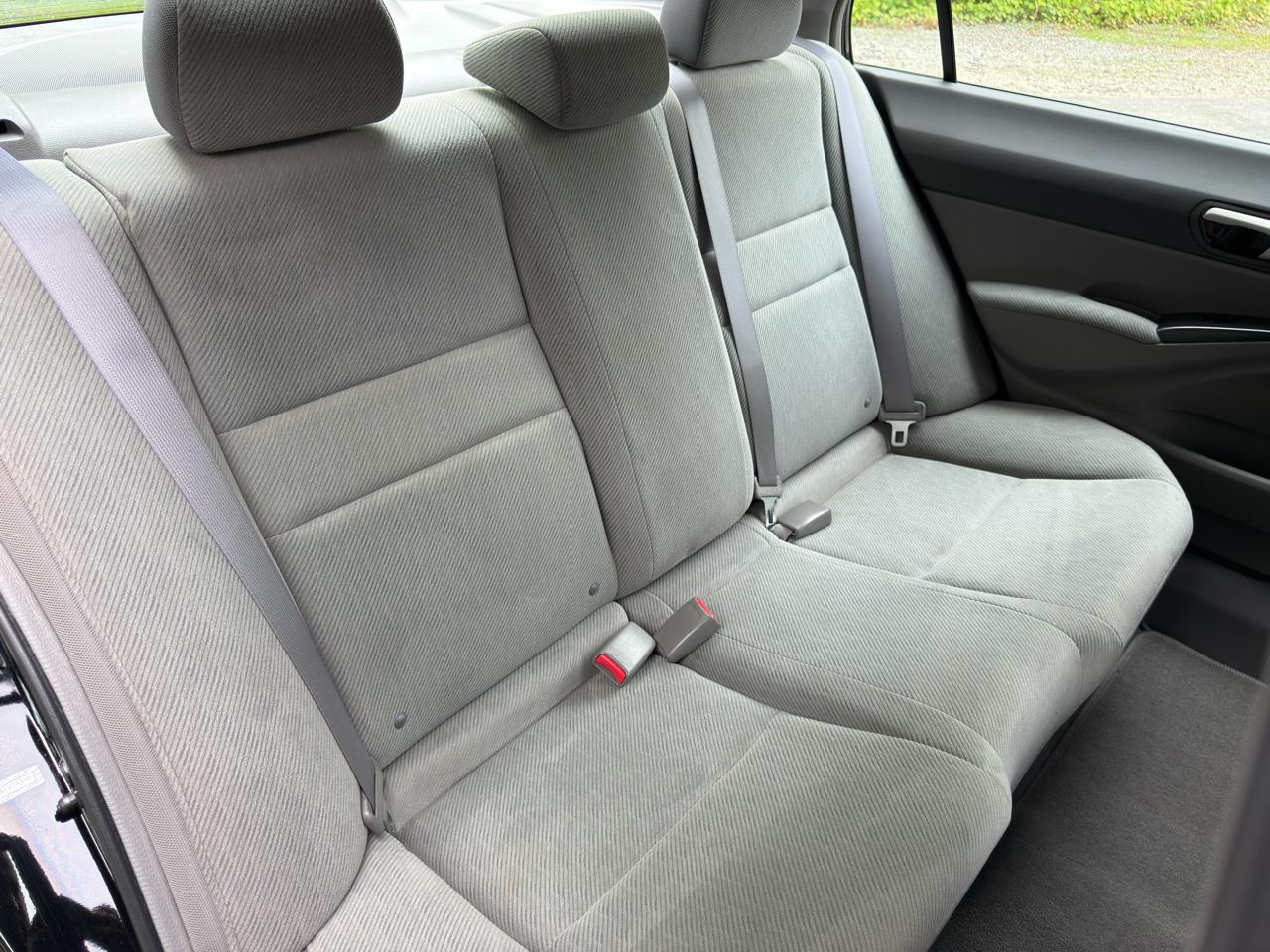 Honda Civic LX Sedan 5-Speed MT 2010