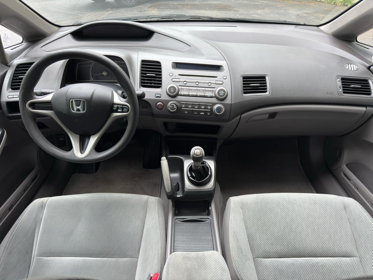 Honda Civic LX Sedan 5-Speed MT 2010