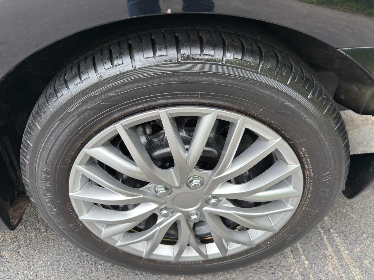 Honda Civic LX Sedan 5-Speed MT 2010