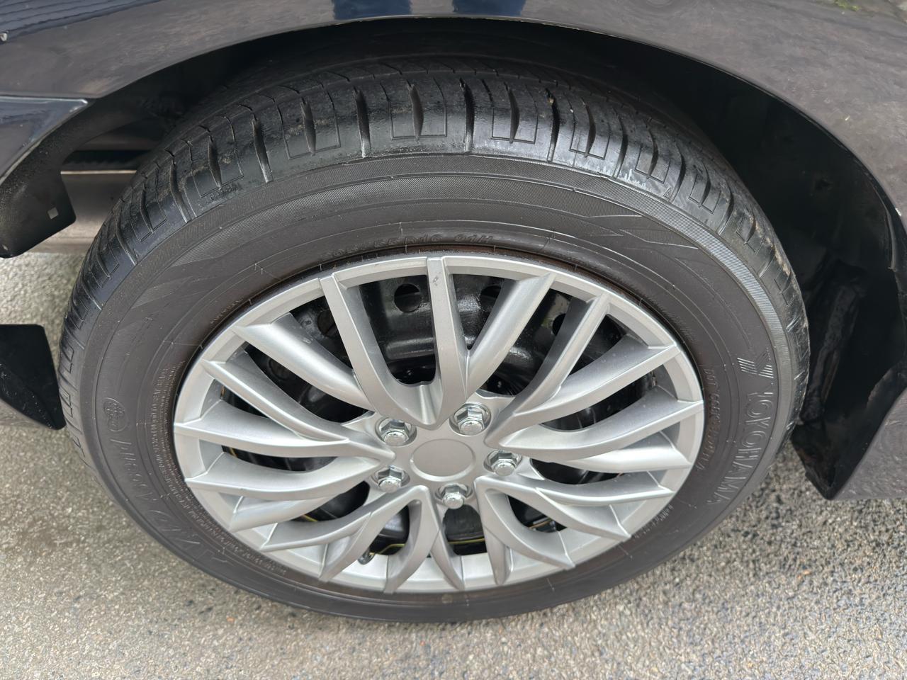 Honda Civic LX Sedan 5-Speed MT 2010