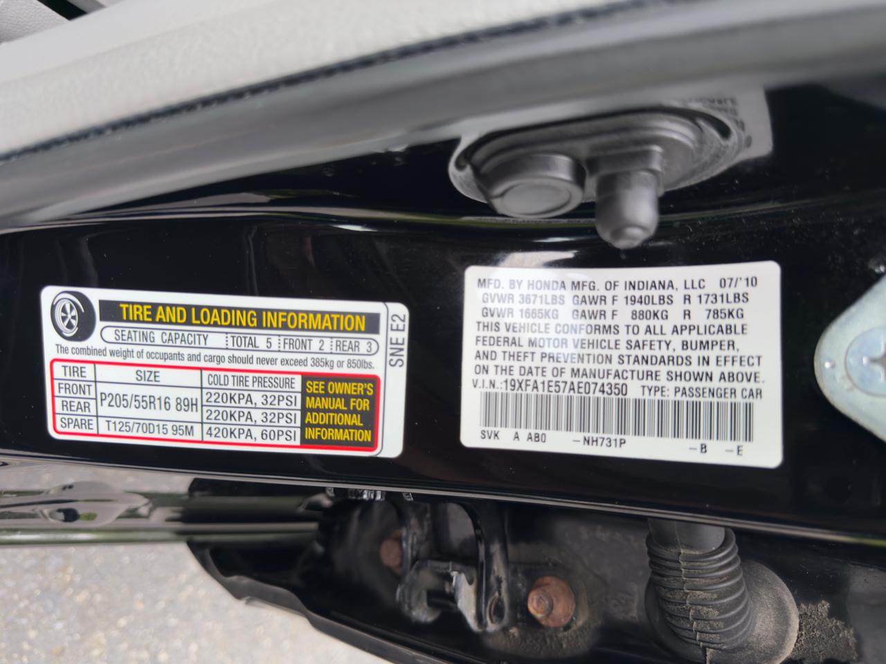 Honda Civic LX Sedan 5-Speed MT 2010
