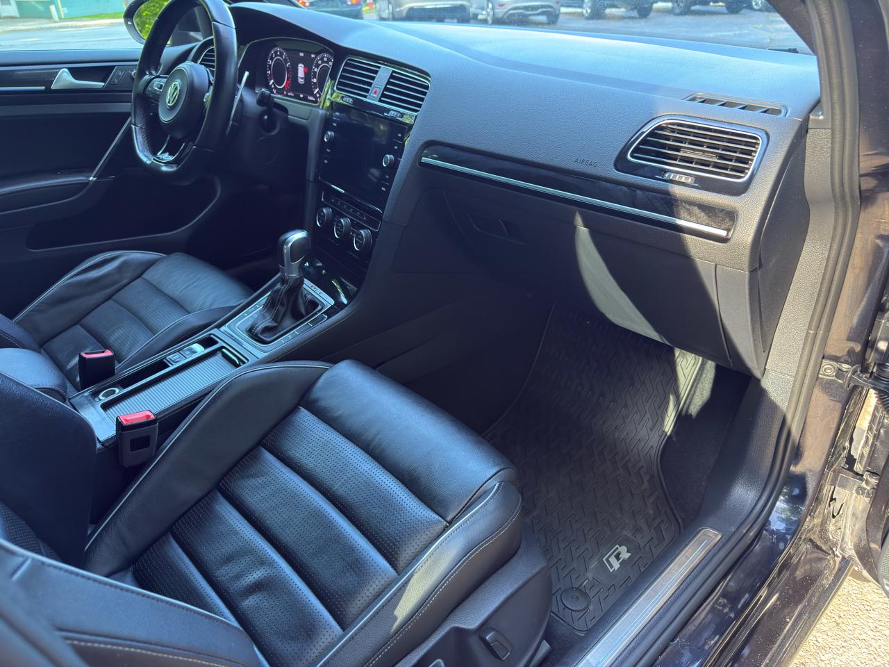 Volkswagen Golf R DCS and Navigation 7A 2018