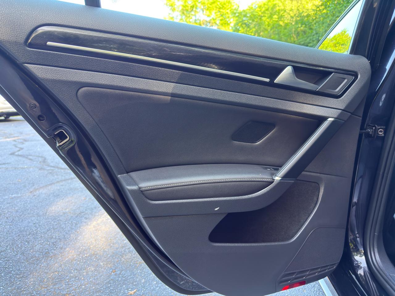Volkswagen Golf R DCS and Navigation 7A 2018