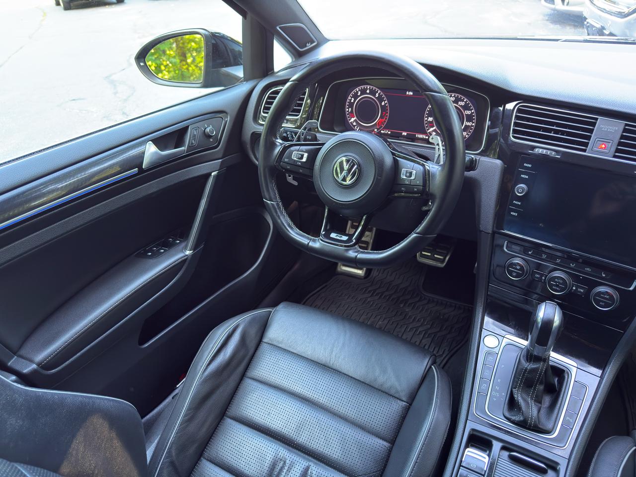 Volkswagen Golf R DCS and Navigation 7A 2018