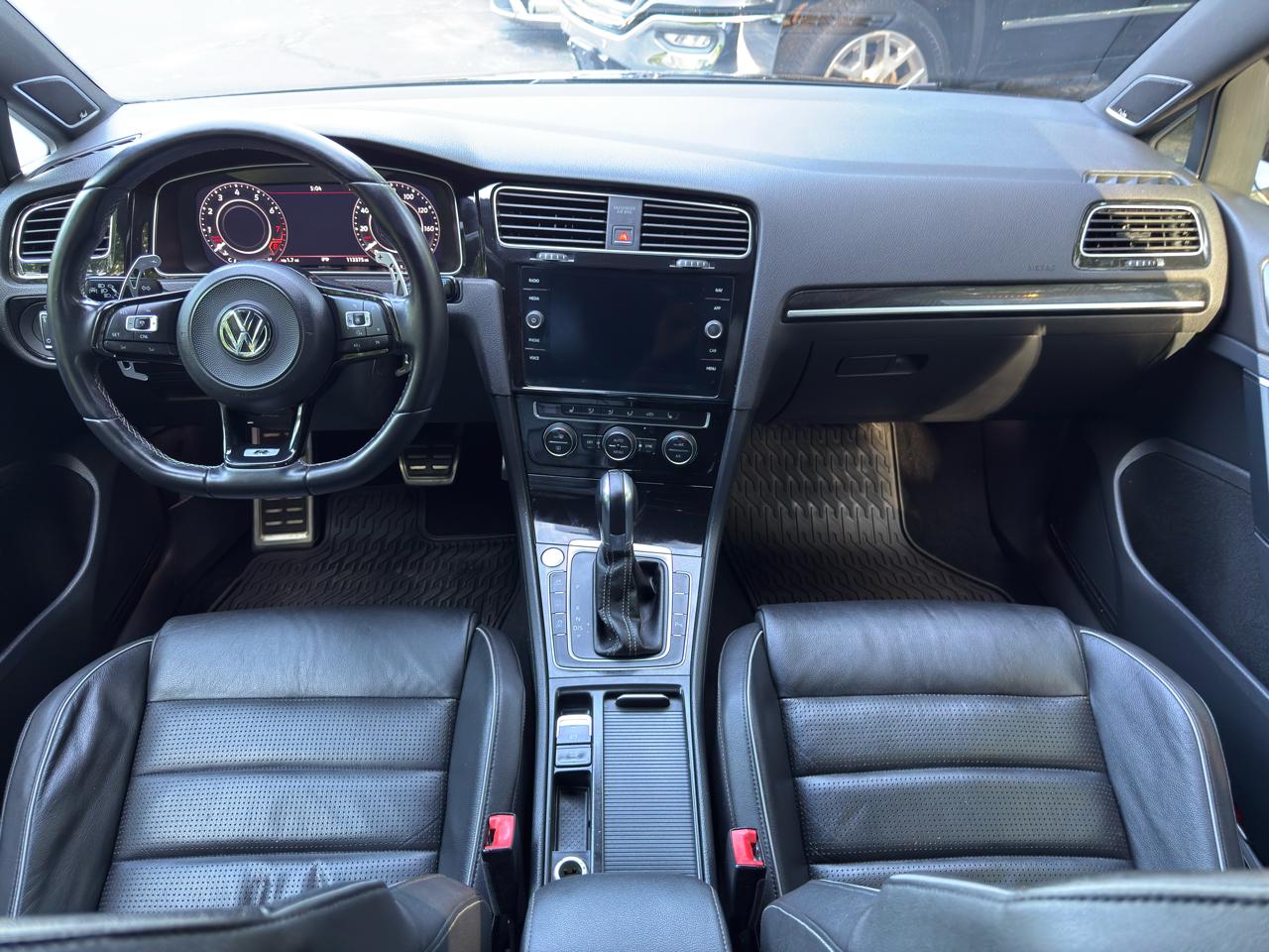 Volkswagen Golf R DCS and Navigation 7A 2018
