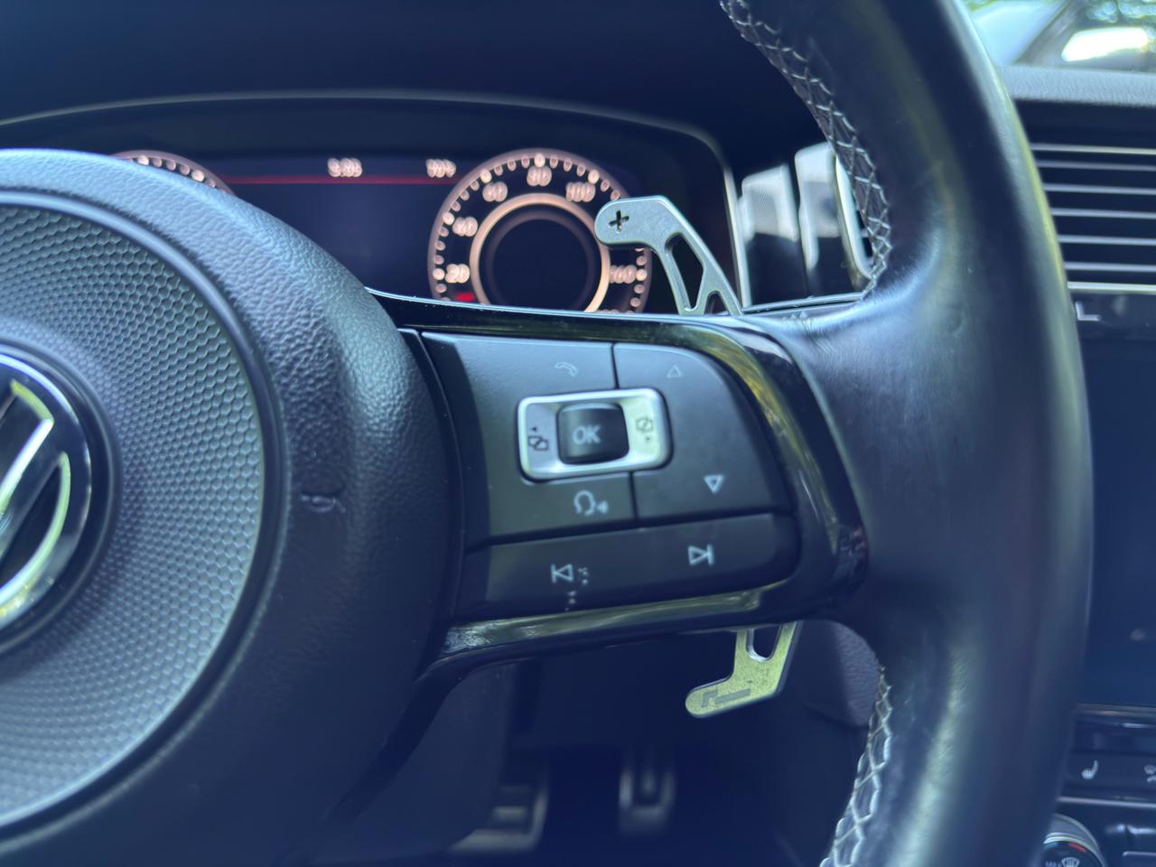 Volkswagen Golf R DCS and Navigation 7A 2018
