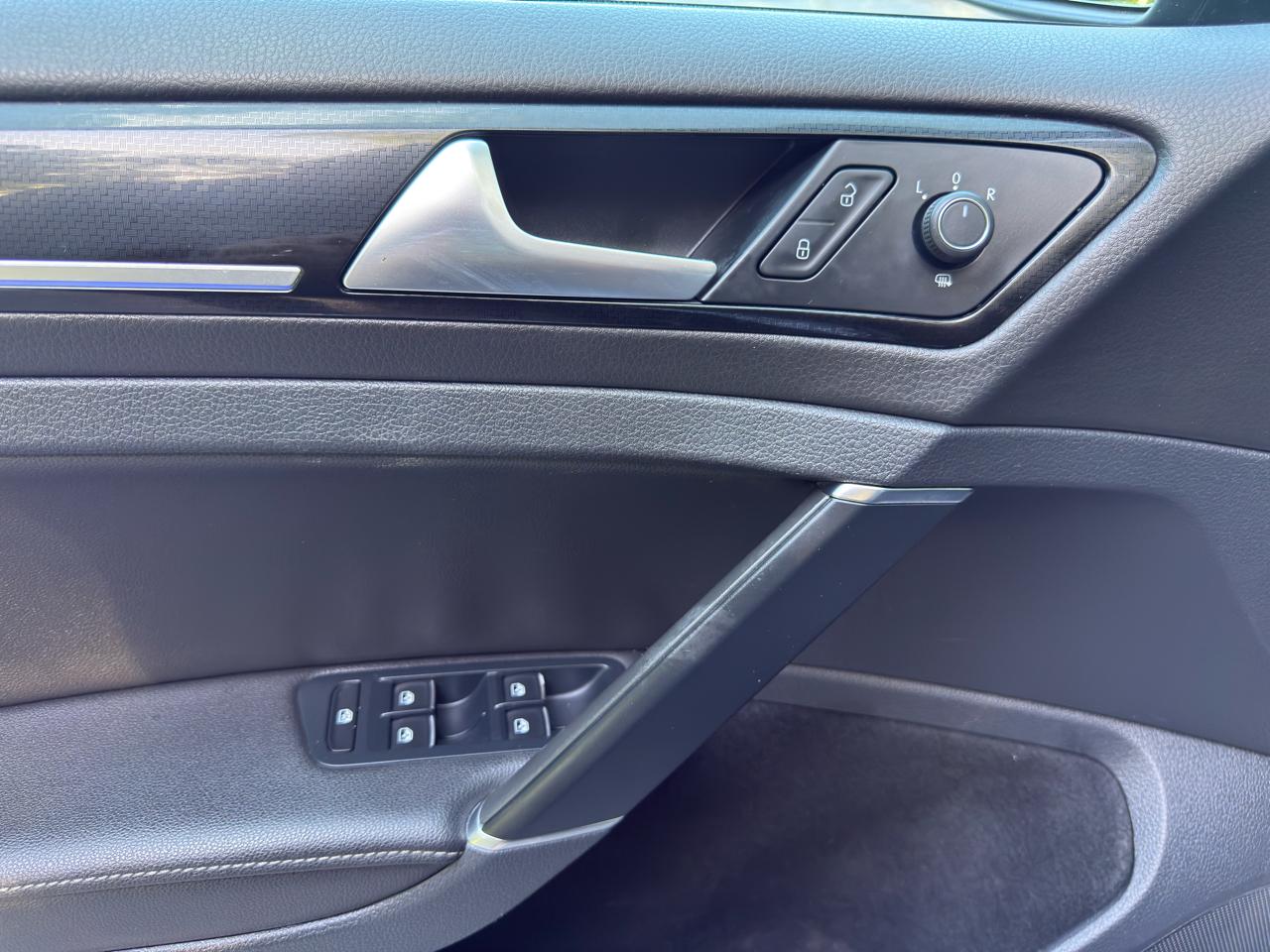 Volkswagen Golf R DCS and Navigation 7A 2018
