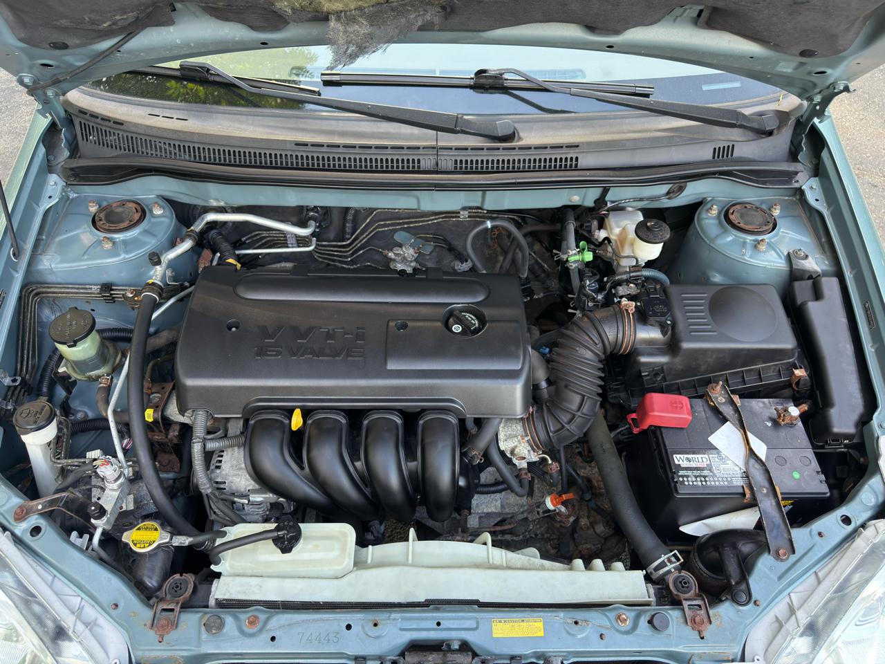 Toyota Corolla LE 2005