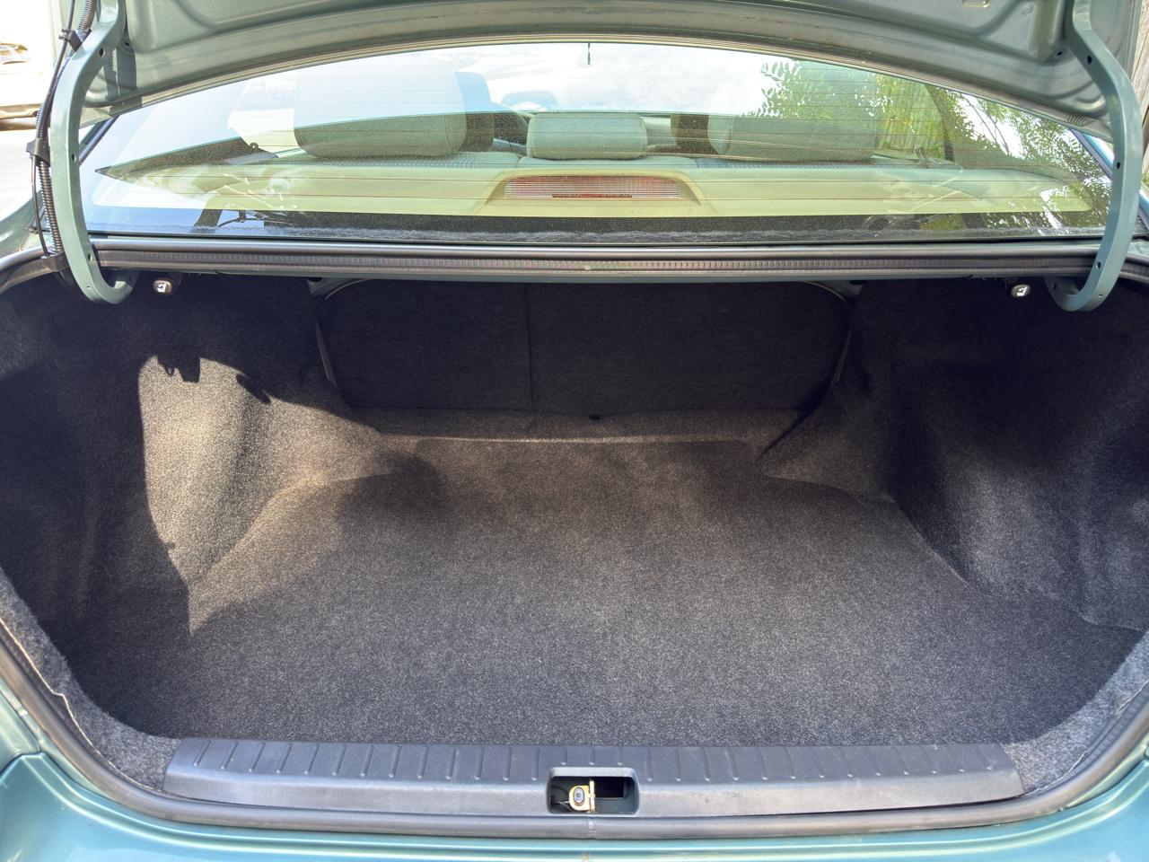 Toyota Corolla LE 2005