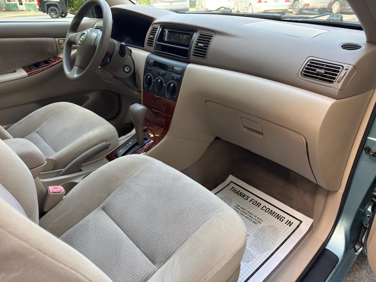 Toyota Corolla LE 2005