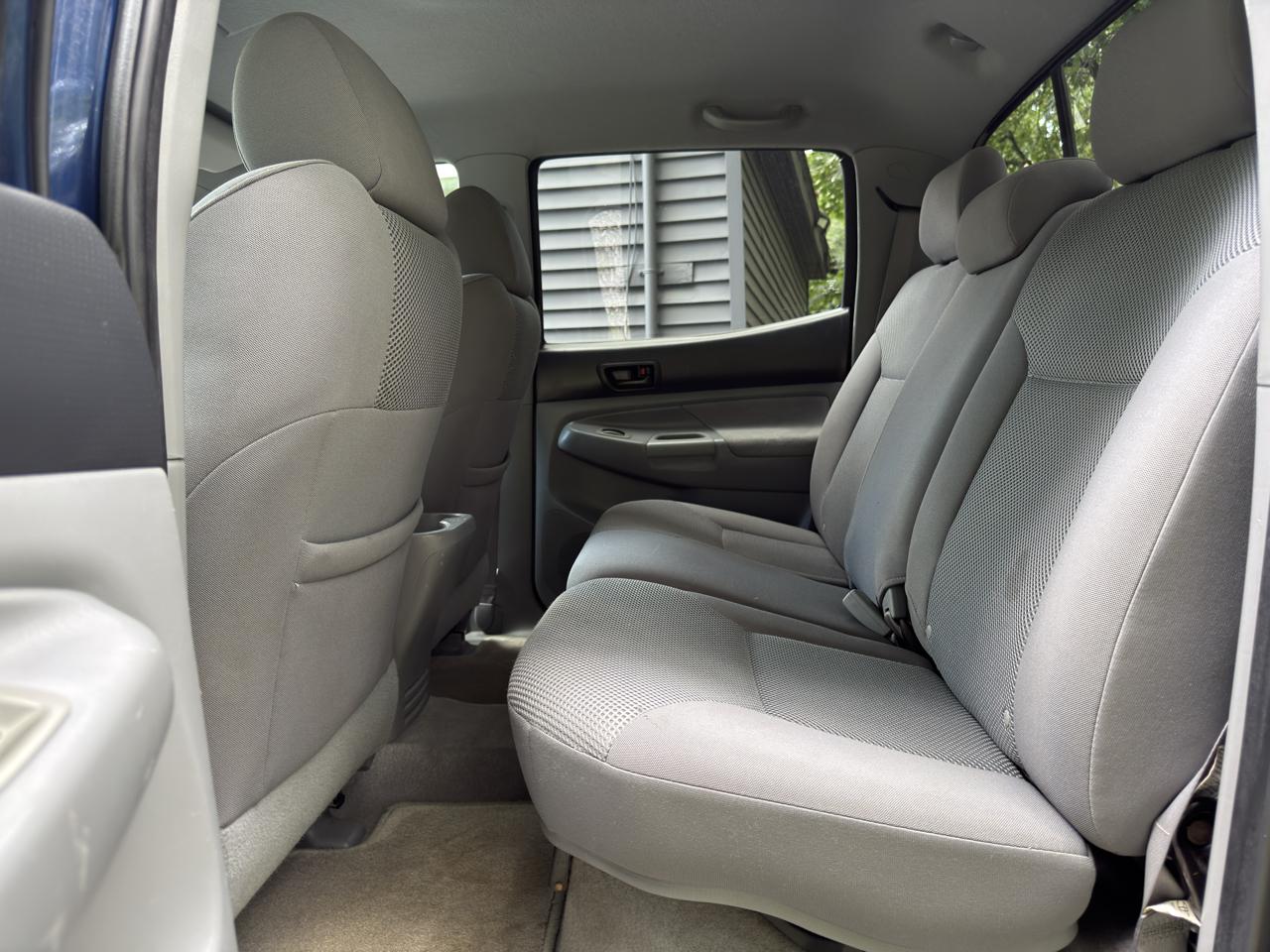 Toyota Tacoma Double Cab V6 Automatic 4WD 2005
