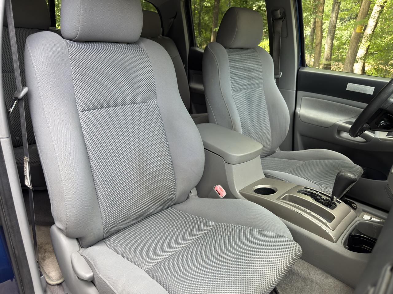Toyota Tacoma Double Cab V6 Automatic 4WD 2005