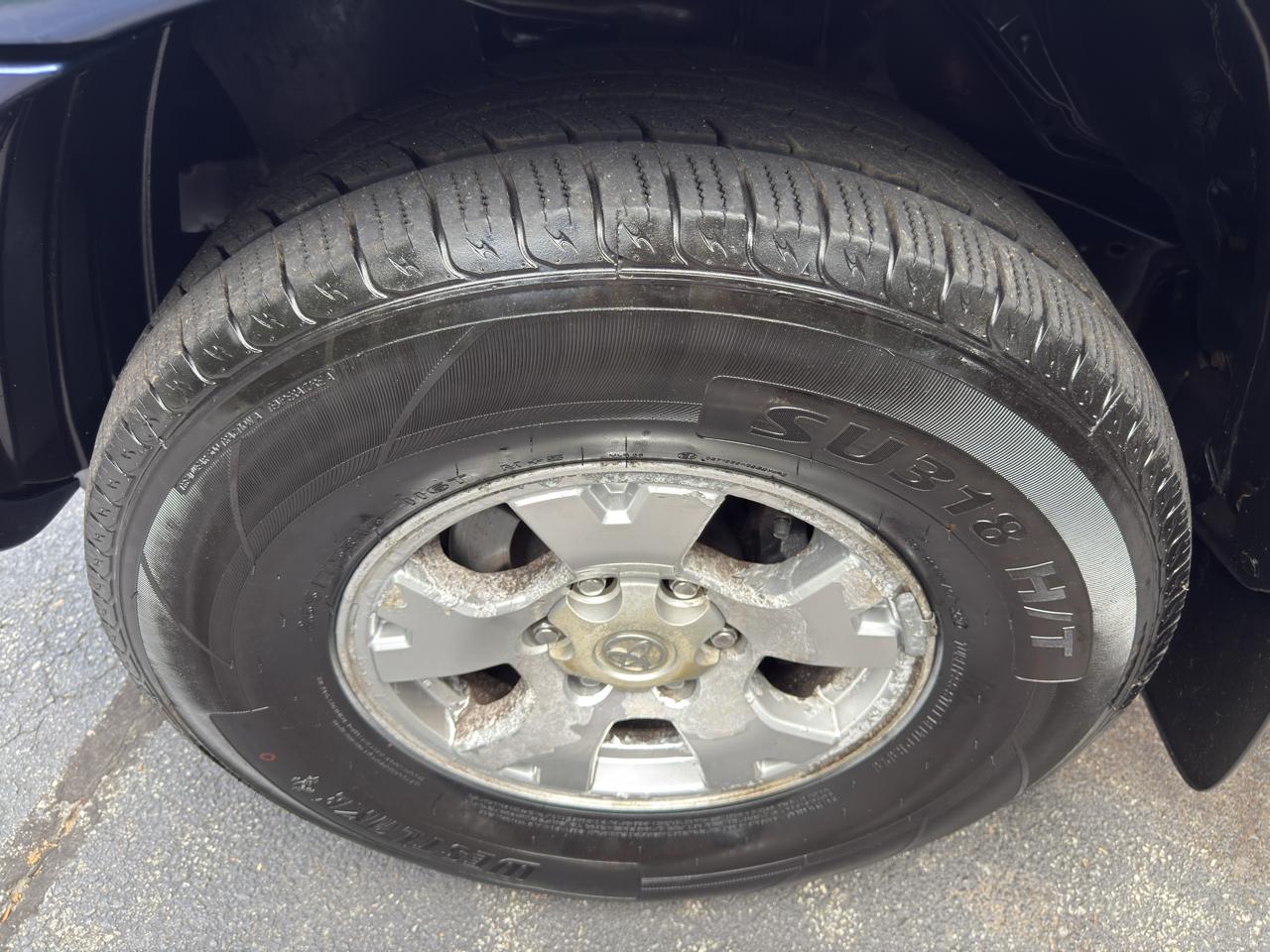 Toyota Tacoma Double Cab V6 Automatic 4WD 2005