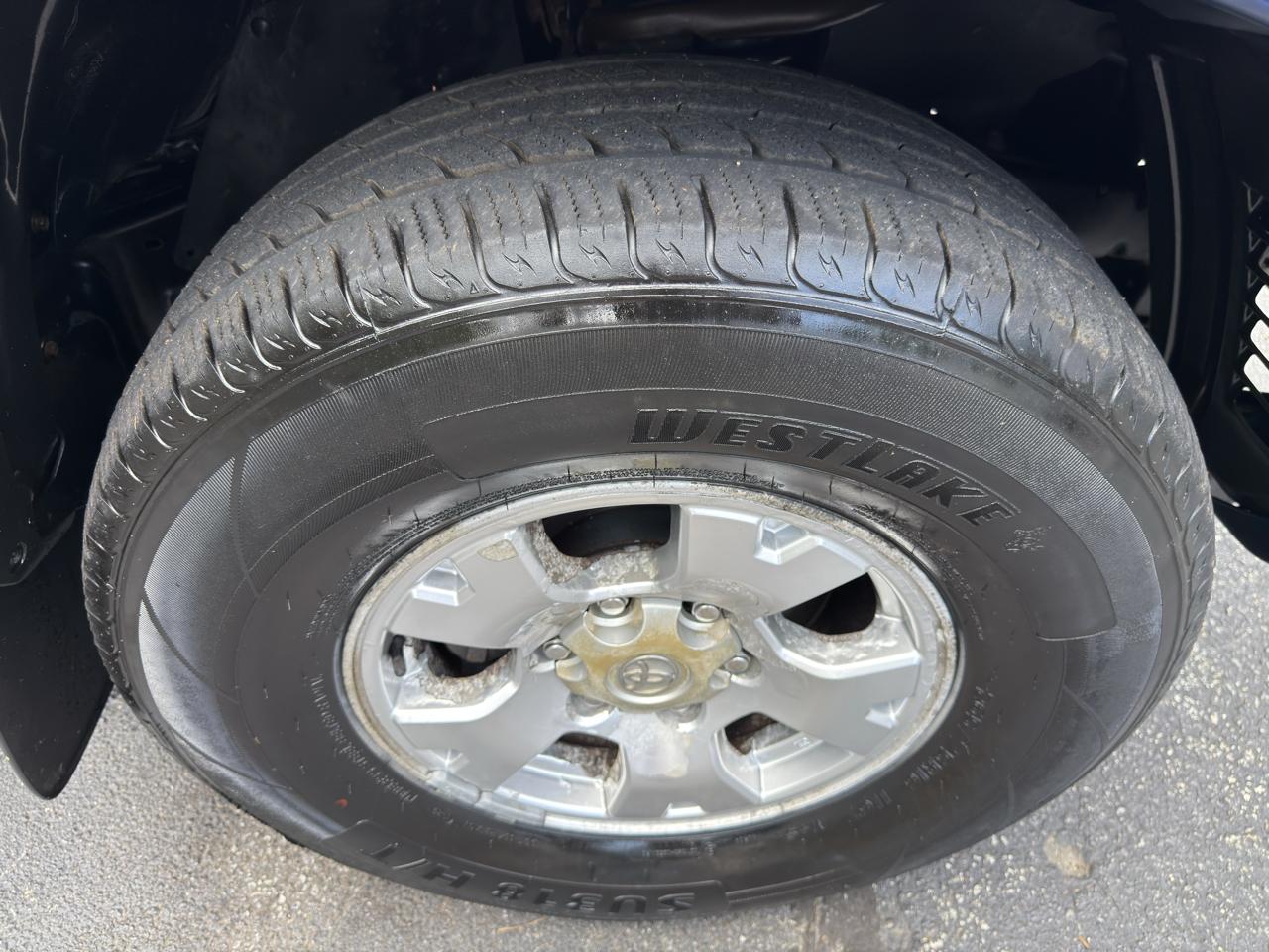 Toyota Tacoma Double Cab V6 Automatic 4WD 2005