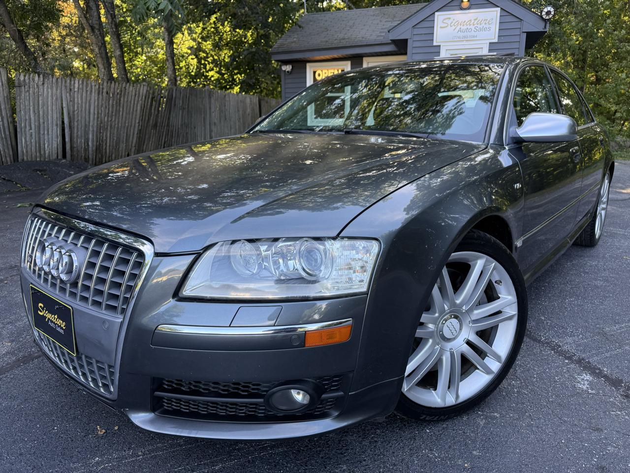 Audi S8 Sedan 2007