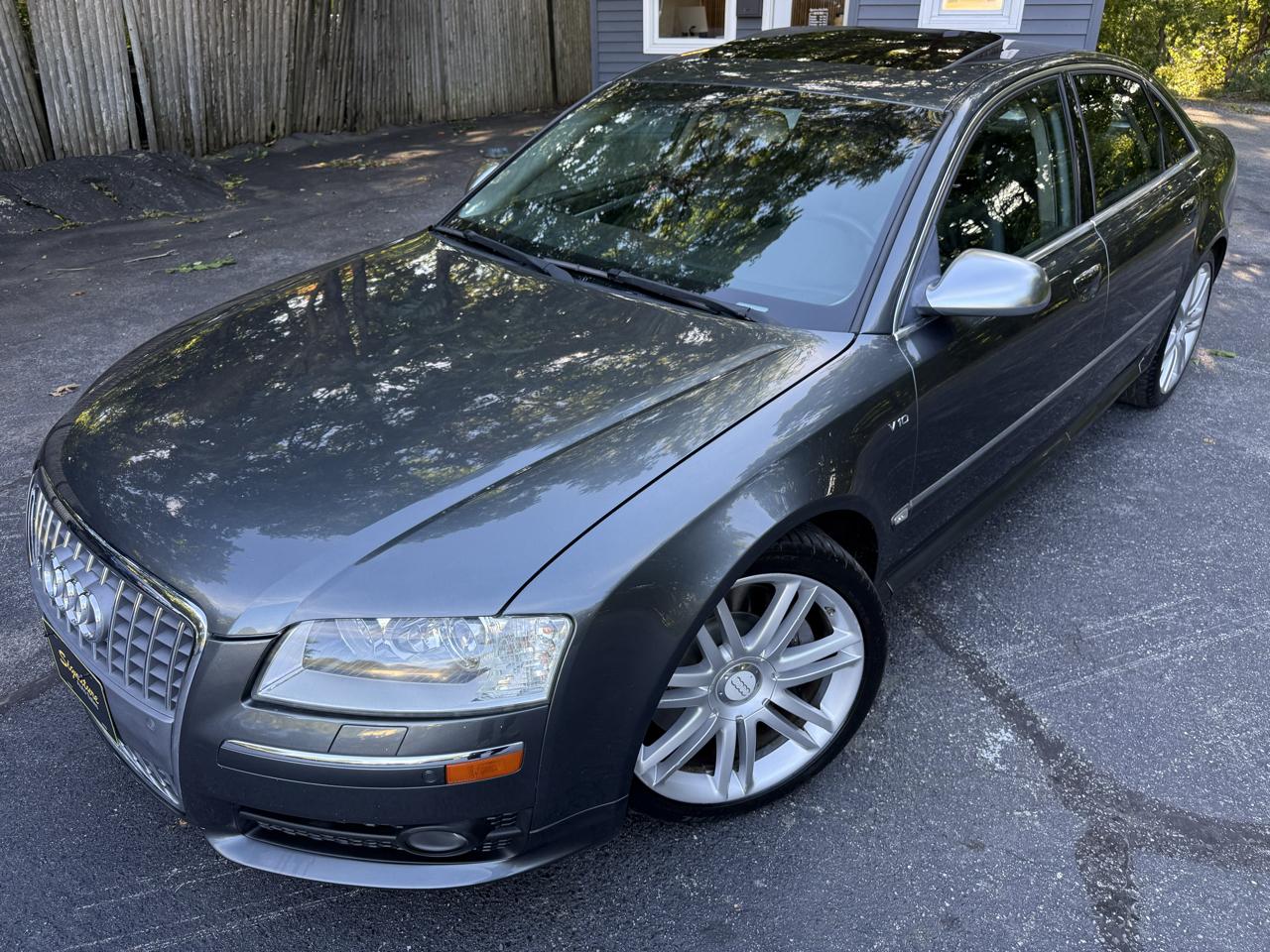 Audi S8 Sedan 2007