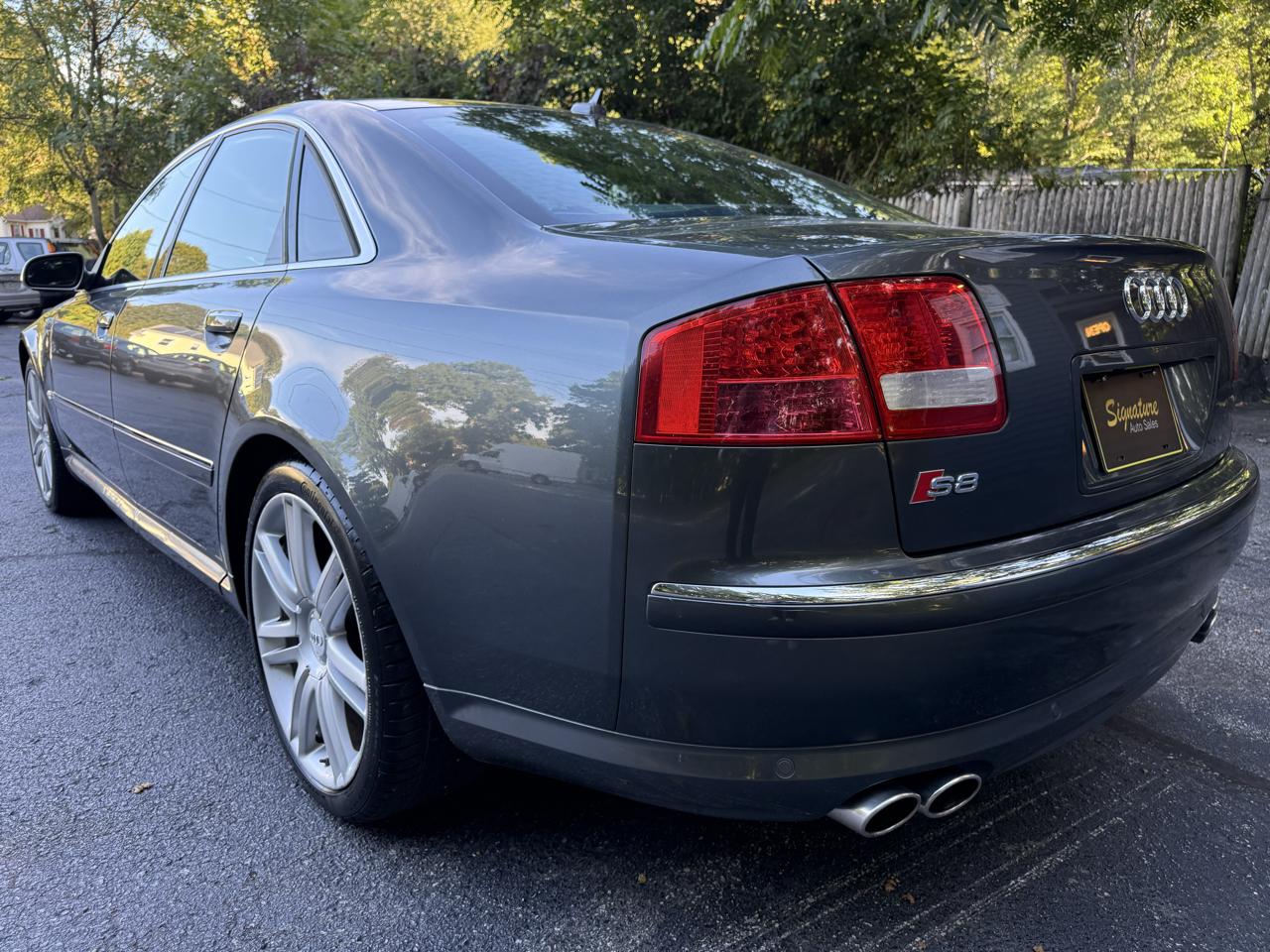 Audi S8 Sedan 2007