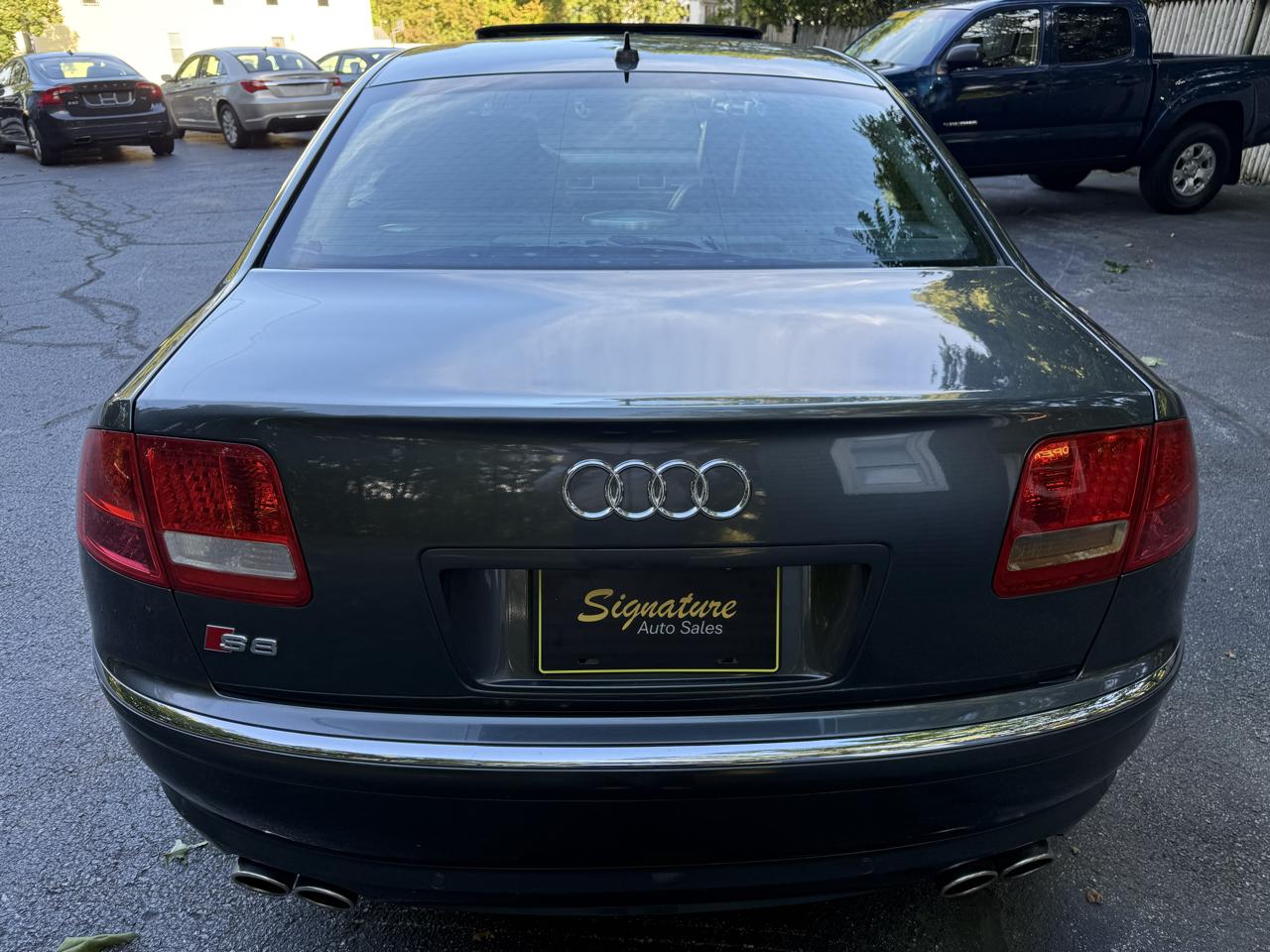 Audi S8 Sedan 2007