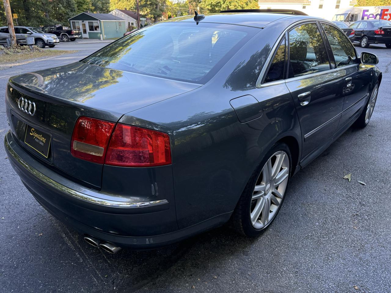 Audi S8 Sedan 2007