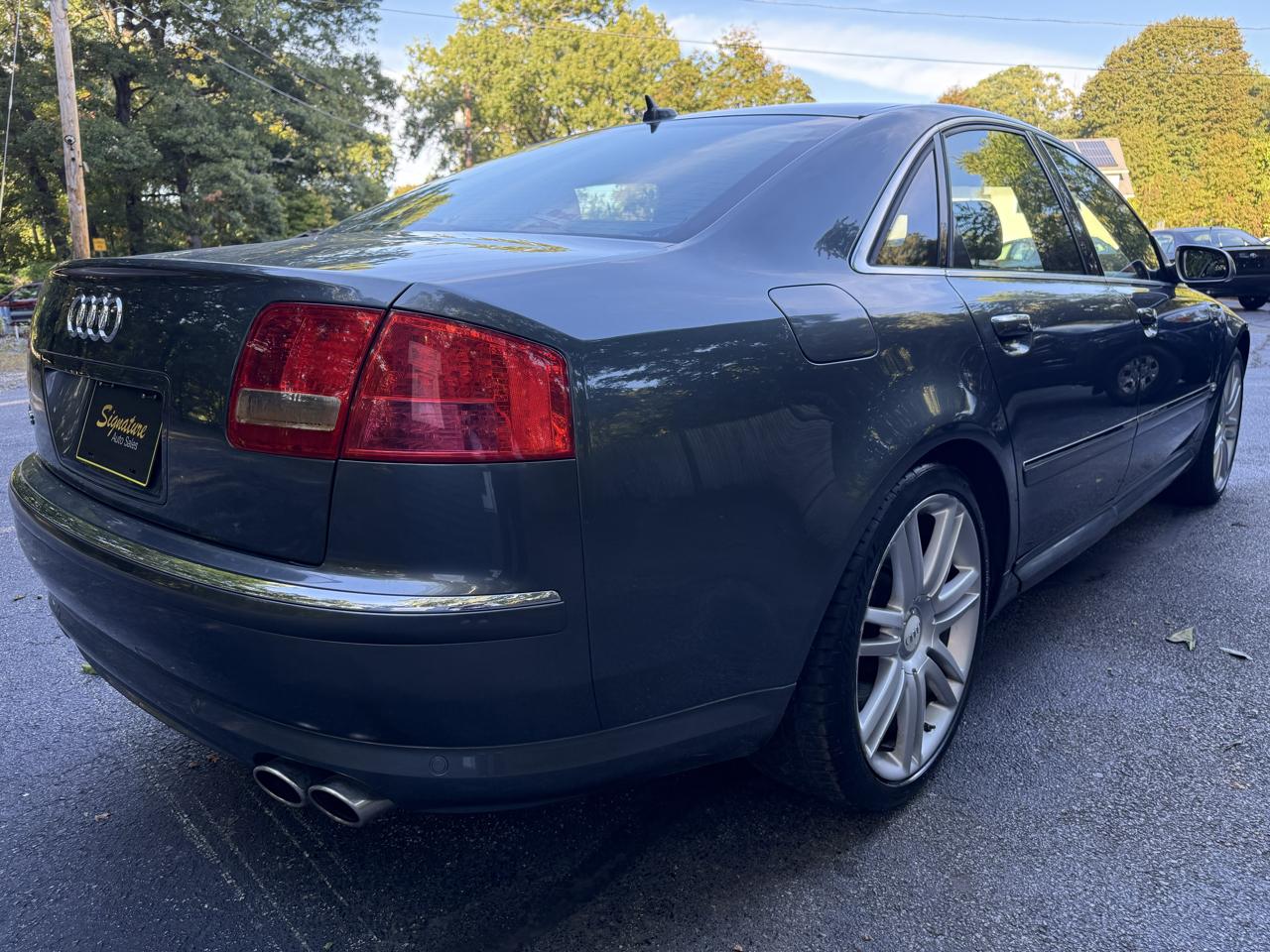 Audi S8 Sedan 2007