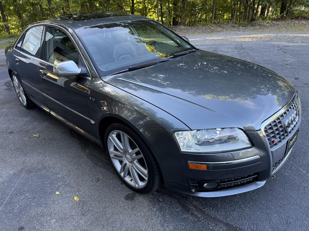 Audi S8 Sedan 2007