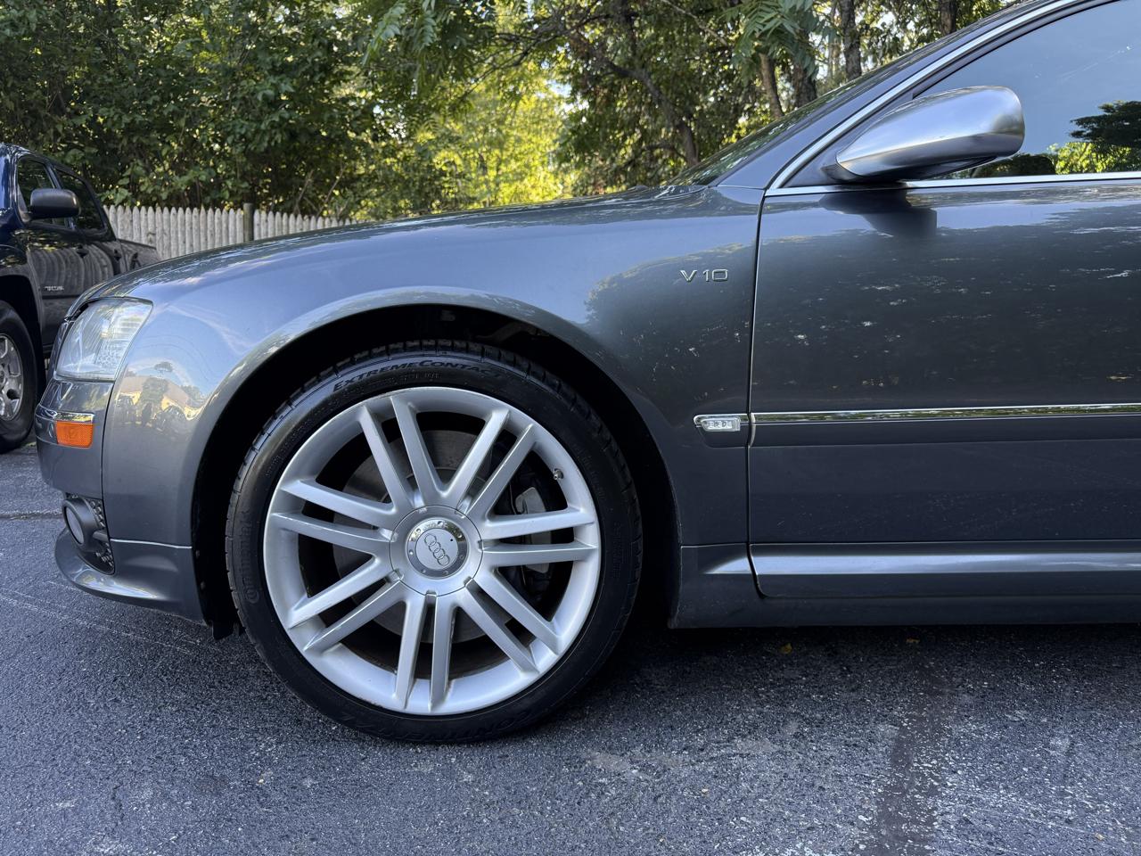 Audi S8 Sedan 2007