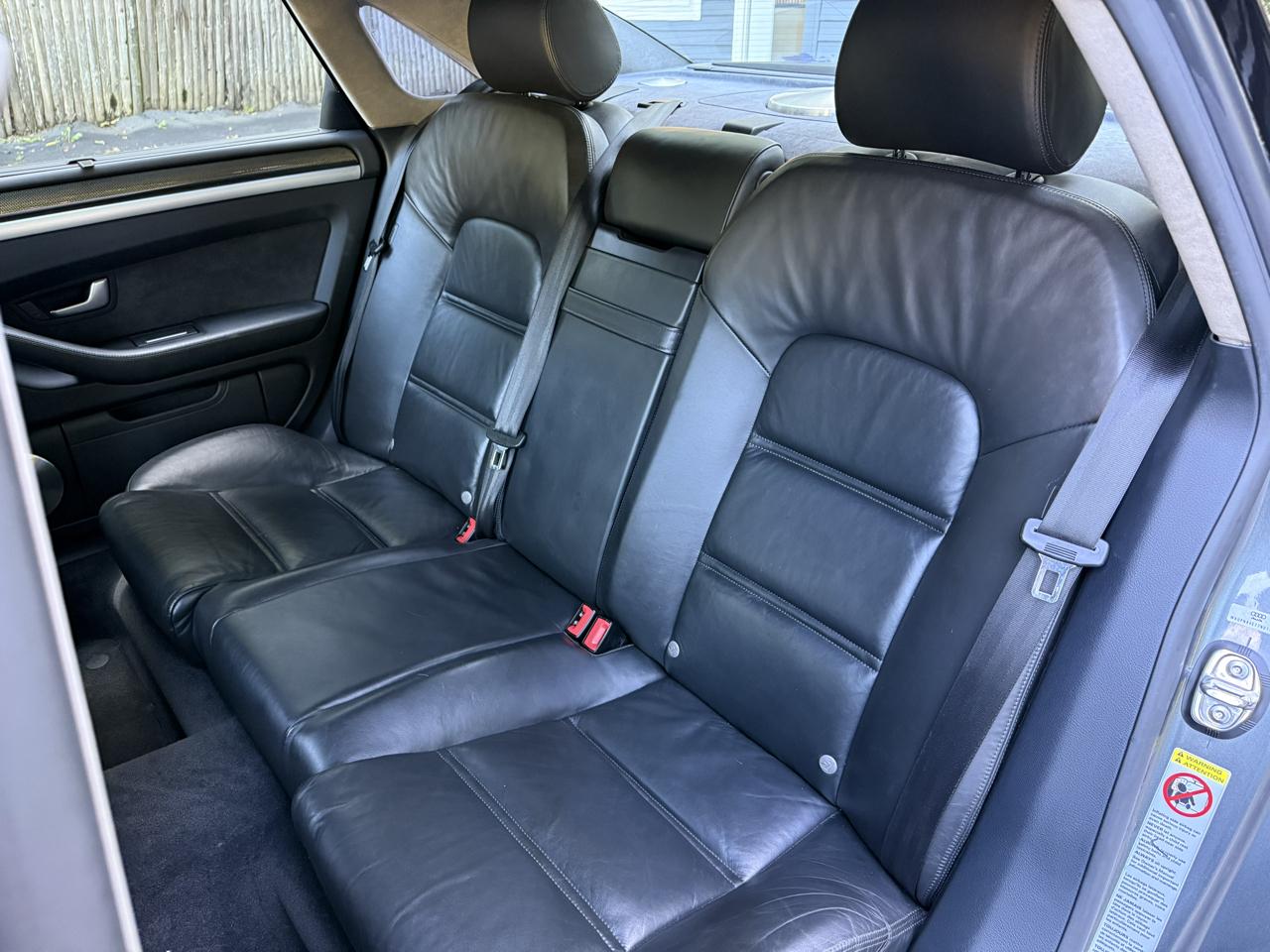 Audi S8 Sedan 2007