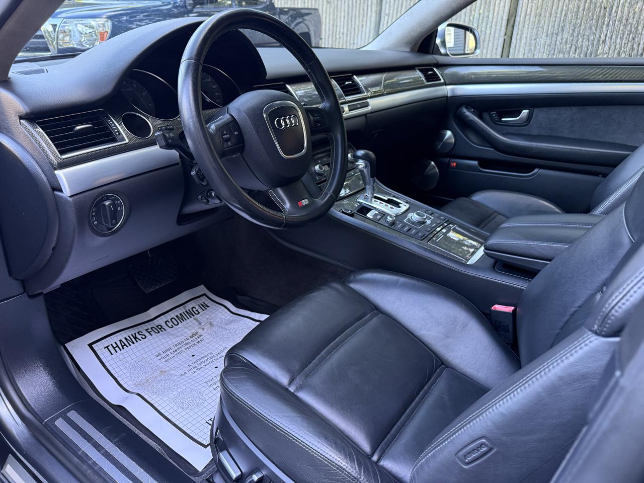 Audi S8 Sedan 2007