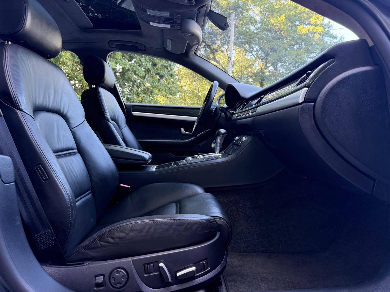 Audi S8 Sedan 2007