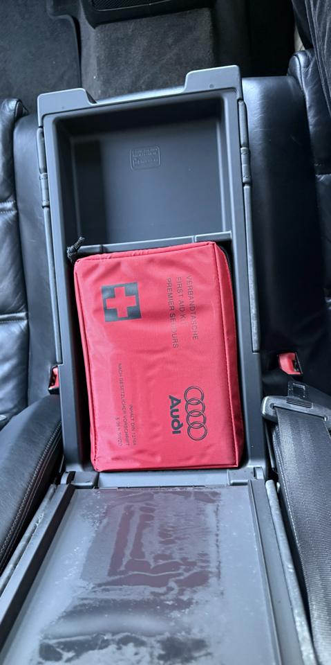Audi S8 Sedan 2007