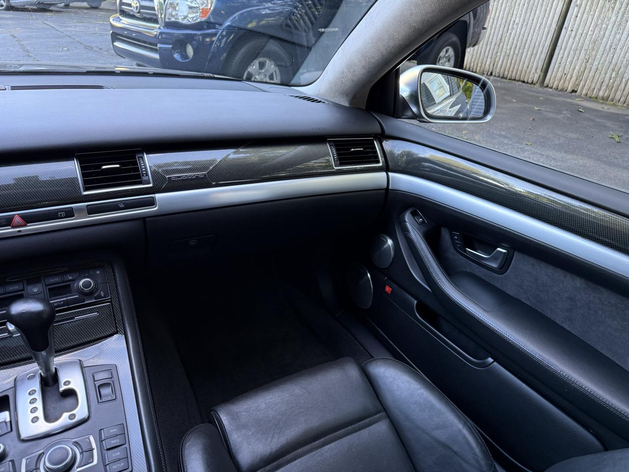 Audi S8 Sedan 2007