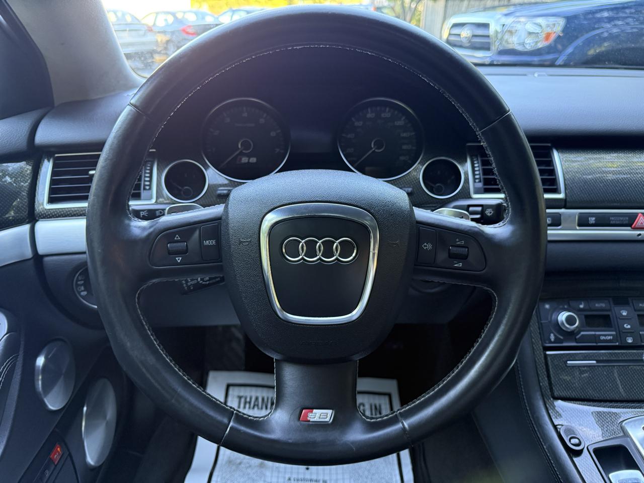 Audi S8 Sedan 2007